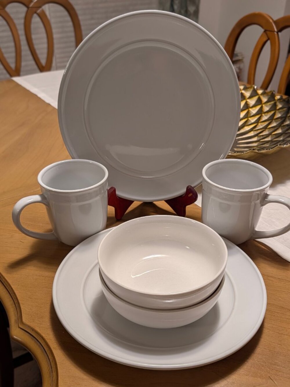 Mainstays Amelia Collection-2 each - Dinner Plates, Mugs + 2 Stoneware bowls